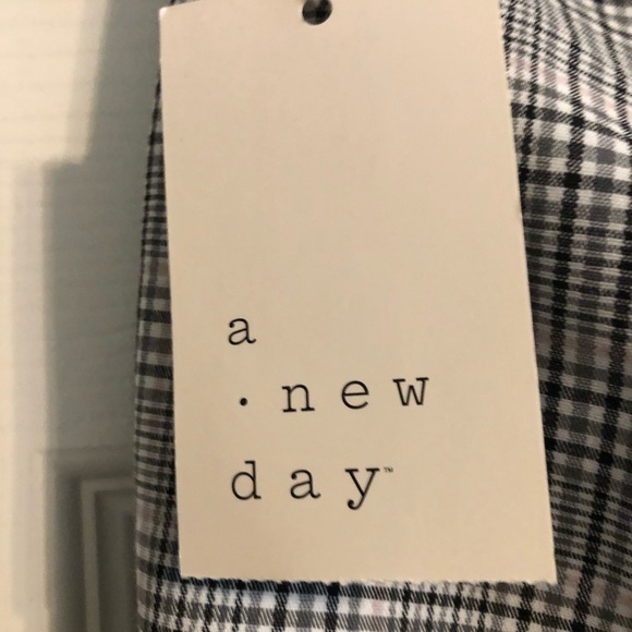 A New Day / NWT/ Plaid Mid-Rise / Slim Ankle / 8-R - Picture 6 of 11